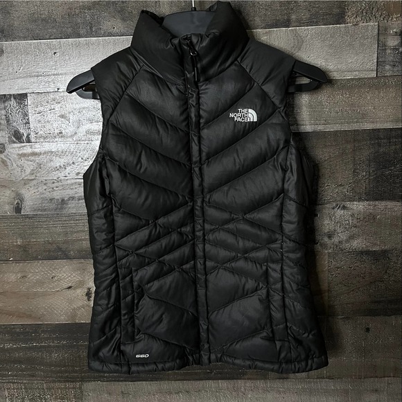 SOLD The North Face 660 Aconcagua Vest Small - Picture 1 of 3